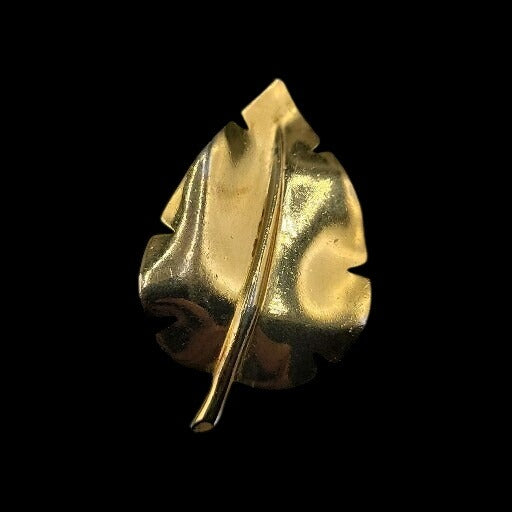 Crown Trifari Leaf Pin Brooch Vintage 1940s Polished Gold Plated Rare Find