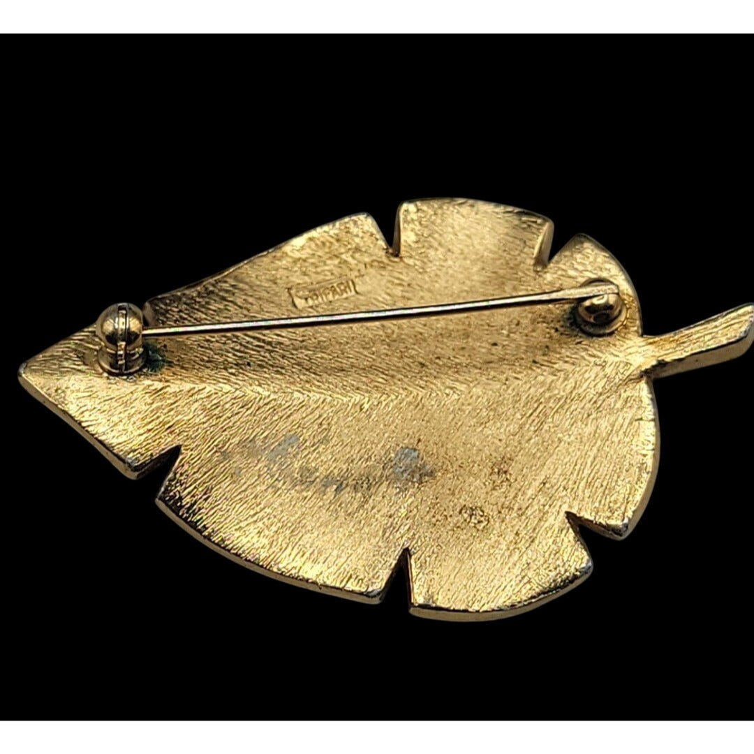 Crown Trifari Leaf Pin Brooch Vintage 1940s Polished Gold Plated Rare Find