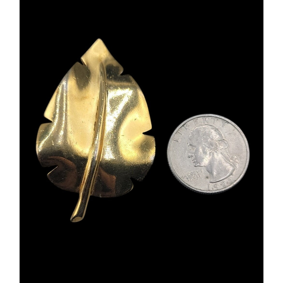 Crown Trifari Leaf Pin Brooch Vintage 1940s Polished Gold Plated Rare Find