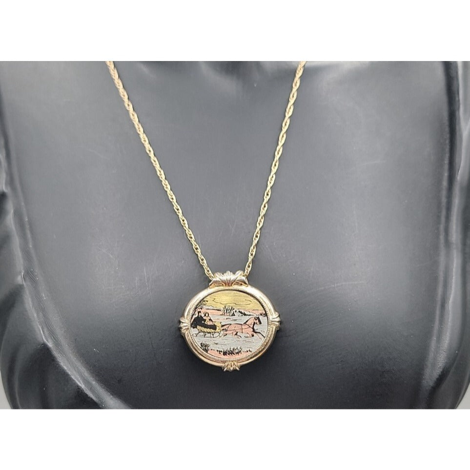 Vintage 1982 Avon Country Christmas Pendant Necklace 18" Gold Tone Chain
