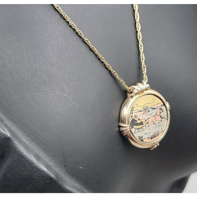 Vintage 1982 Avon Country Christmas Pendant Necklace 18" Gold Tone Chain