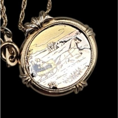 Vintage 1982 Avon Country Christmas Pendant Necklace 18" Gold Tone Chain