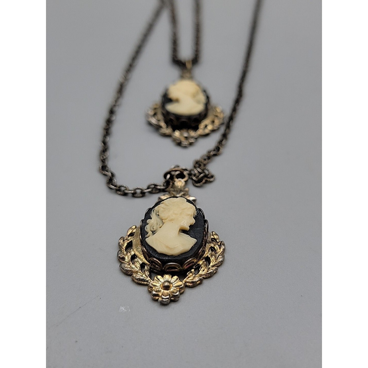 Double Faux Glass Cameo Necklace 18" Gold Tone Chain Right & Left Facing