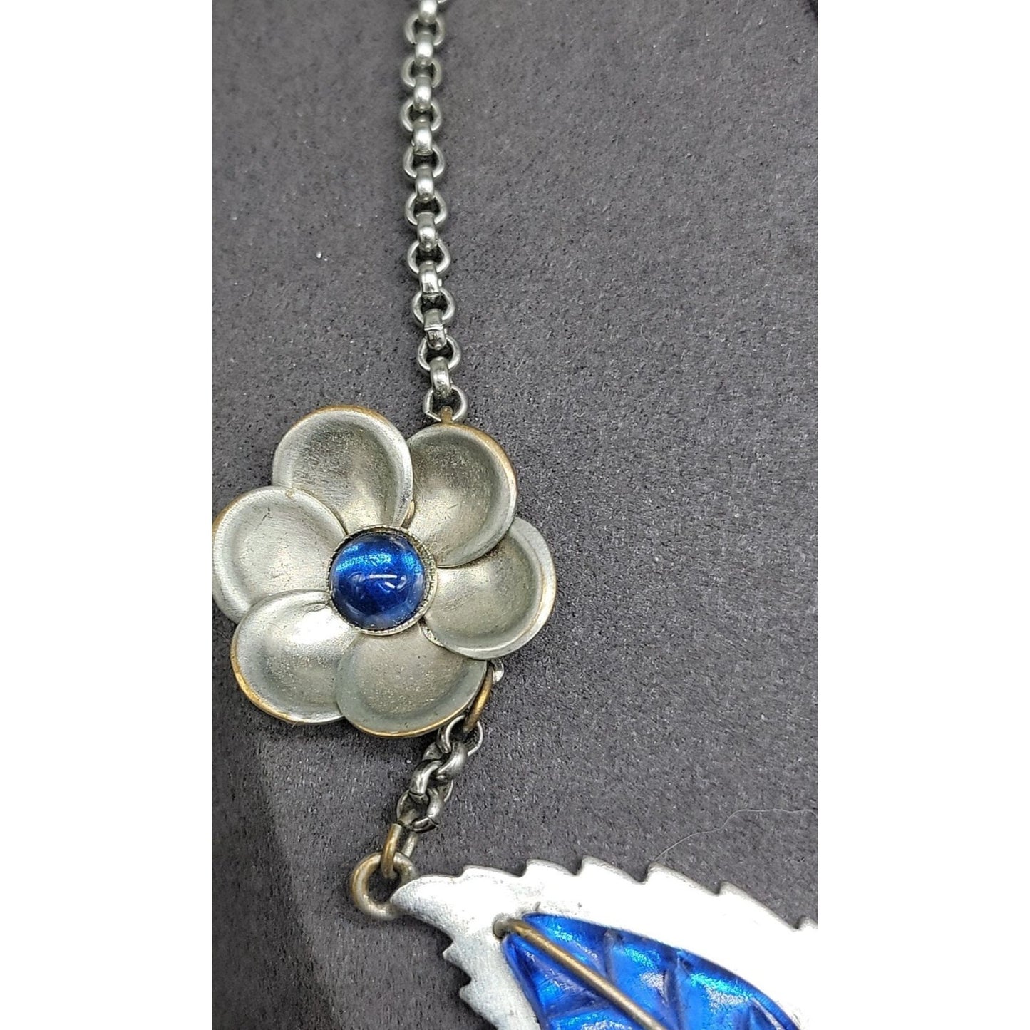 Vtg 1940s Carved Blue Lucite Floral Bib Necklace WWII Pot Metal Unsigned