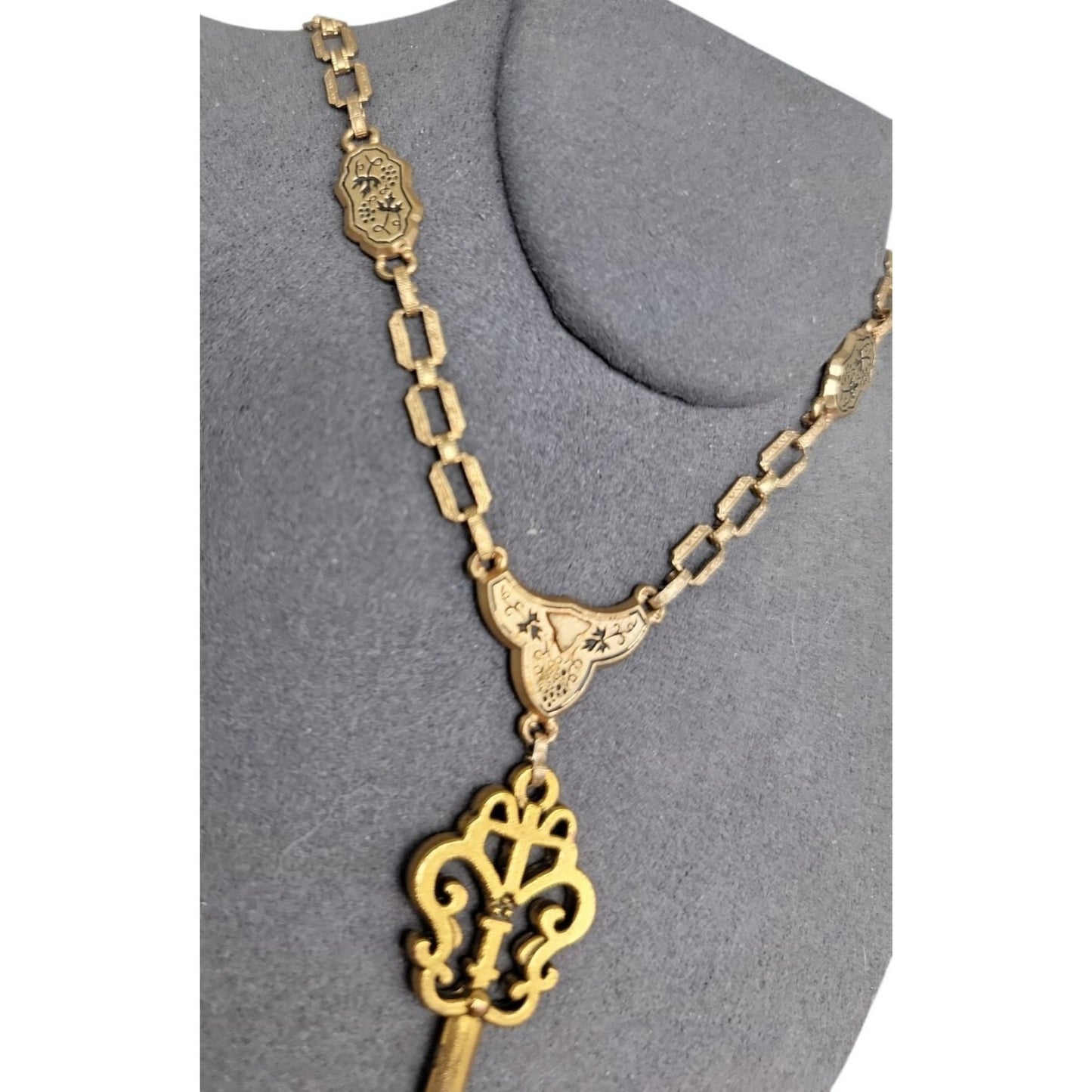 Antique Y Drop Skeleton Key Pendant Necklace 15" Etched Book Chain Gold Tone