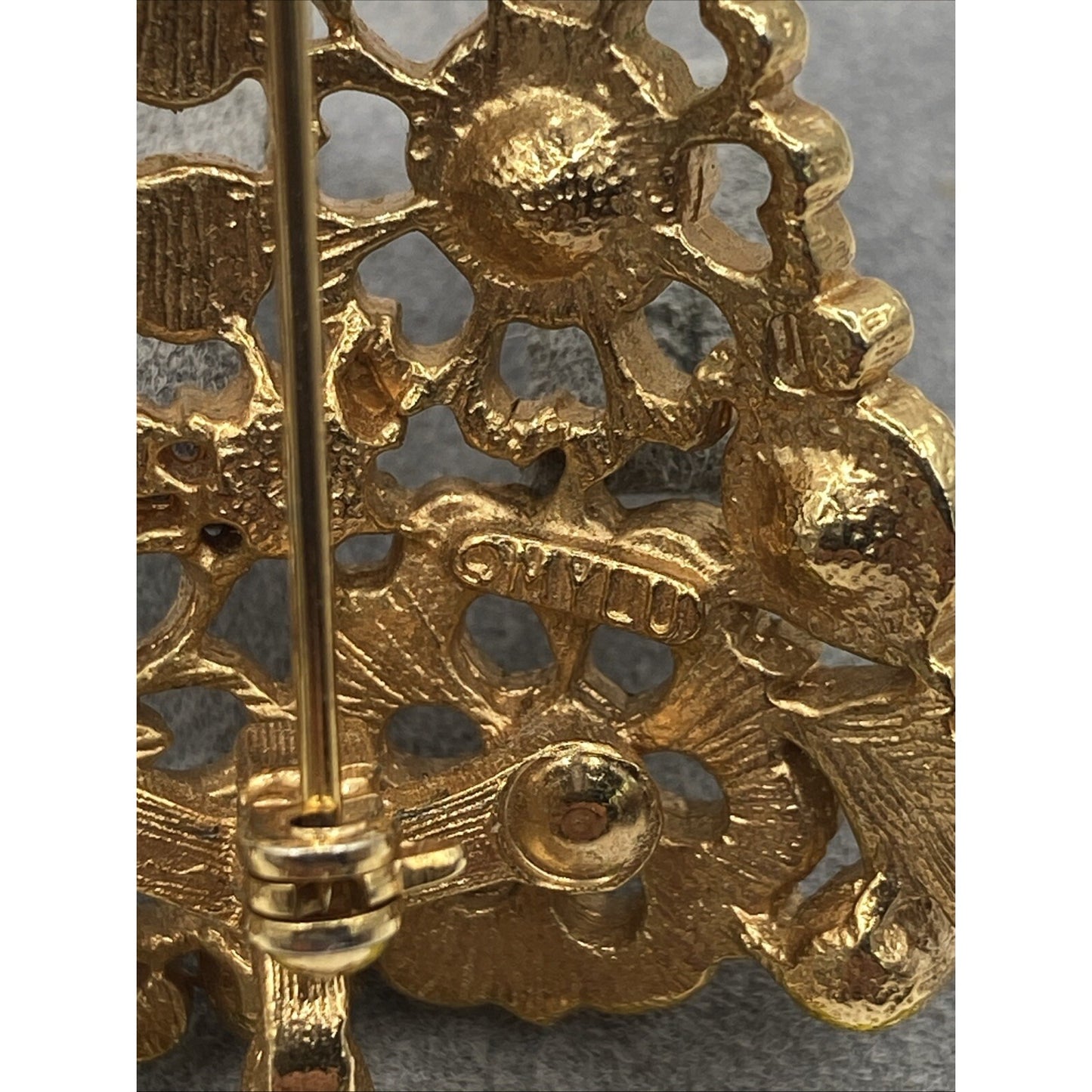 Mylu Floral Rhinestones Christmas Tree Brooch Goldtone