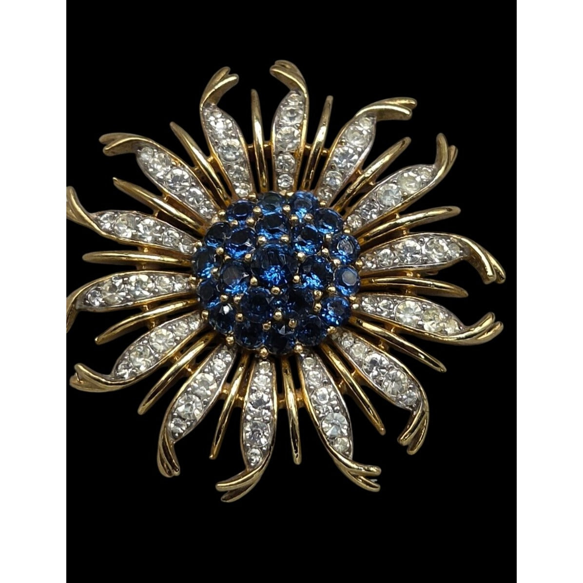 Vintage Crown Trifari Alfred Philippe Blue Crystal Chrysanthemum Flower Brooch