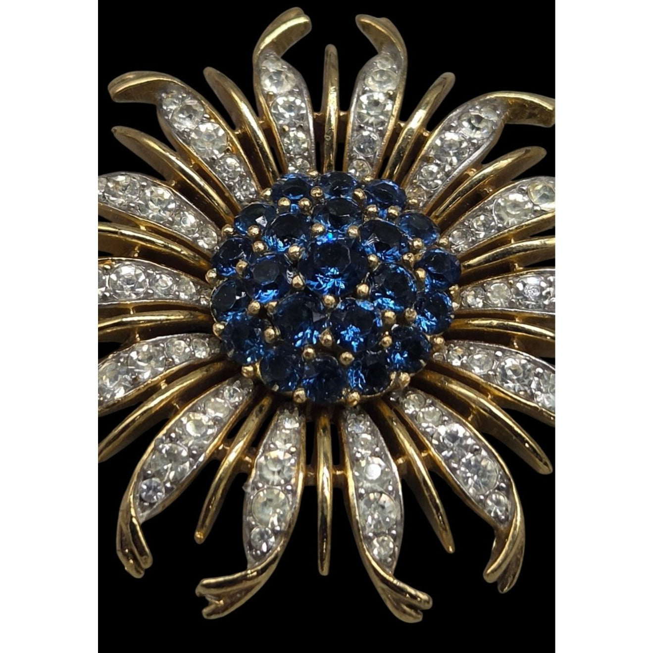 Vintage Crown Trifari Alfred Philippe Blue Crystal Chrysanthemum Flower Brooch