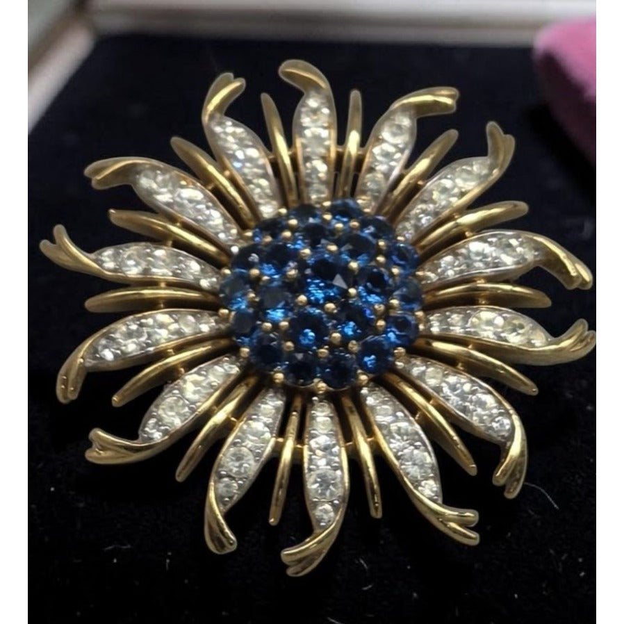 Vintage Crown Trifari Alfred Philippe Blue Crystal Chrysanthemum Flower Brooch
