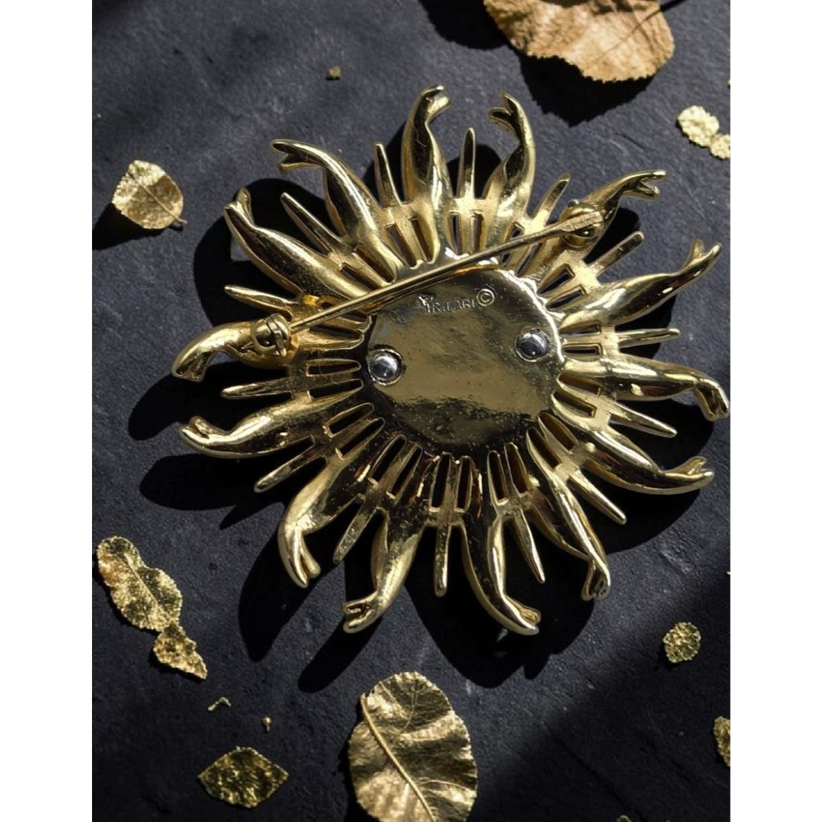 Vintage Crown Trifari Alfred Philippe Blue Crystal Chrysanthemum Flower Brooch