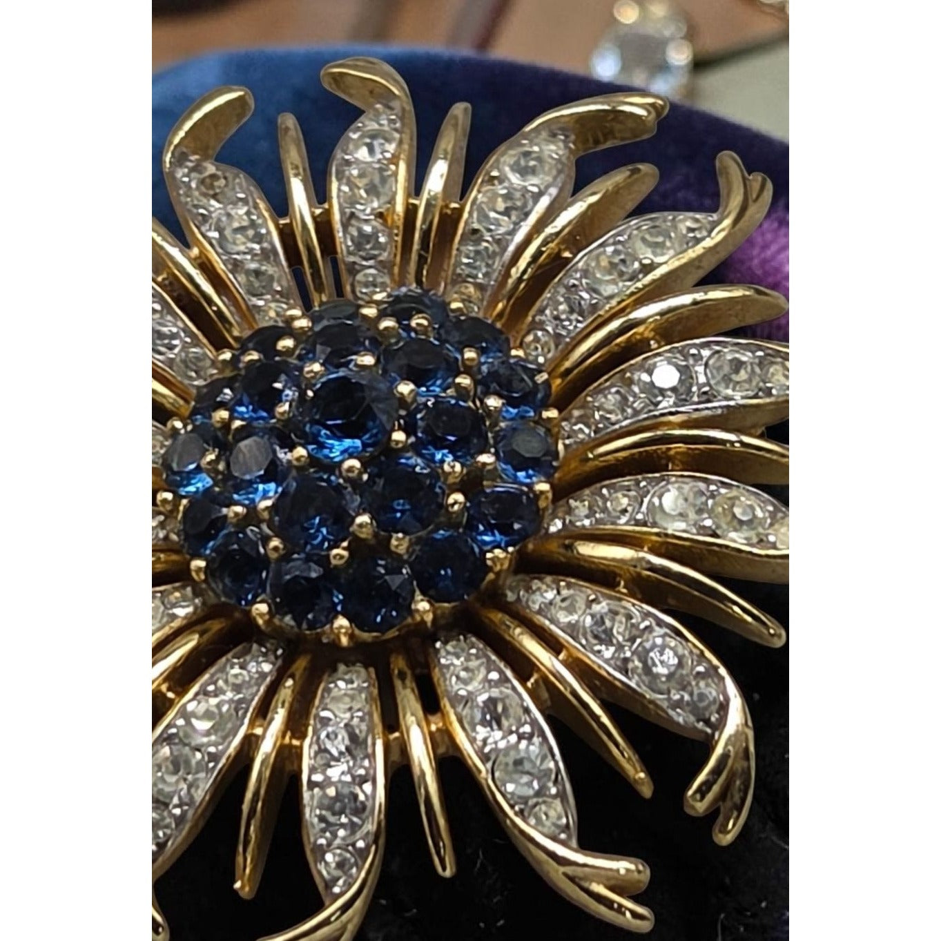 Vintage Crown Trifari Alfred Philippe Blue Crystal Chrysanthemum Flower Brooch