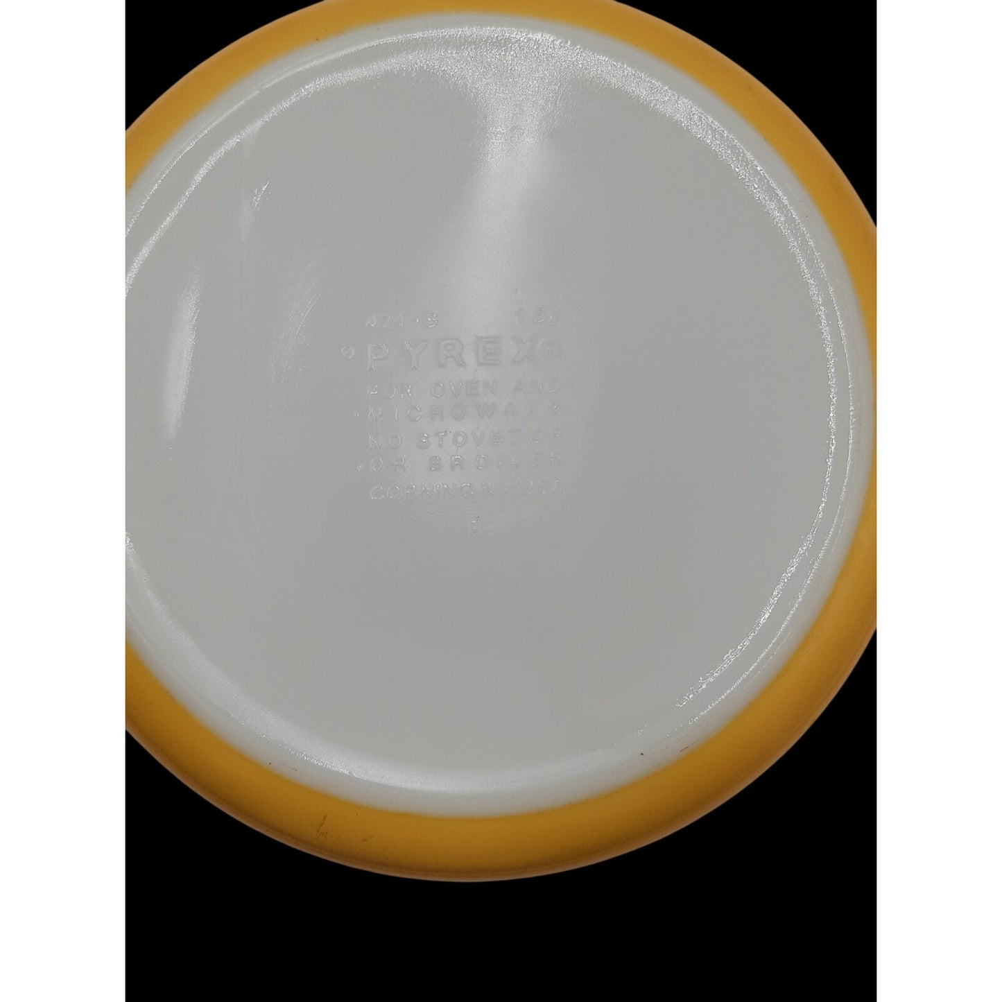 Pyrex Dish 474-B Butterfly Gold 2 Round Casserole 1979 Yellow 1.5 Qt No Lid Vtg