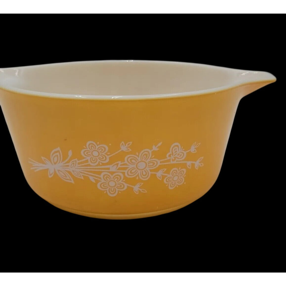 Pyrex Dish 474-B Butterfly Gold 2 Round Casserole 1979 Yellow 1.5 Qt No Lid Vtg