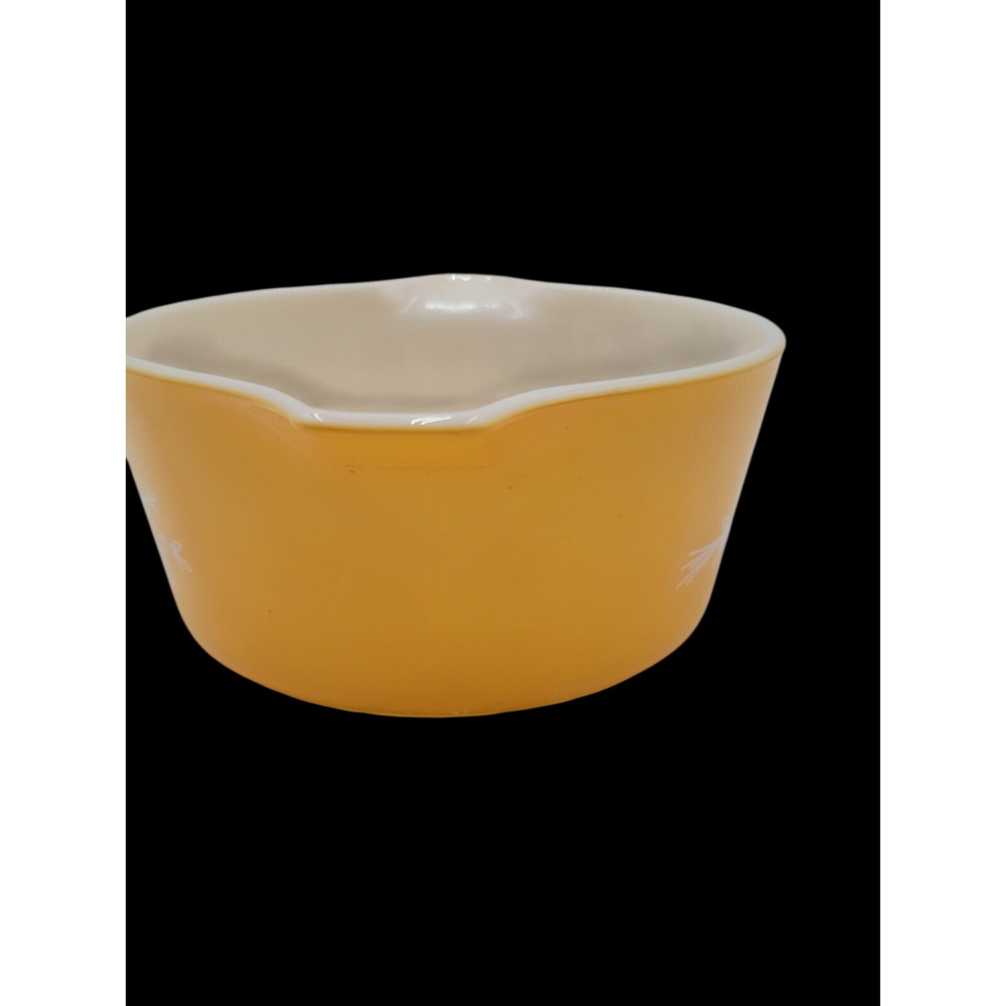 Pyrex Dish 474-B Butterfly Gold 2 Round Casserole 1979 Yellow 1.5 Qt No Lid Vtg