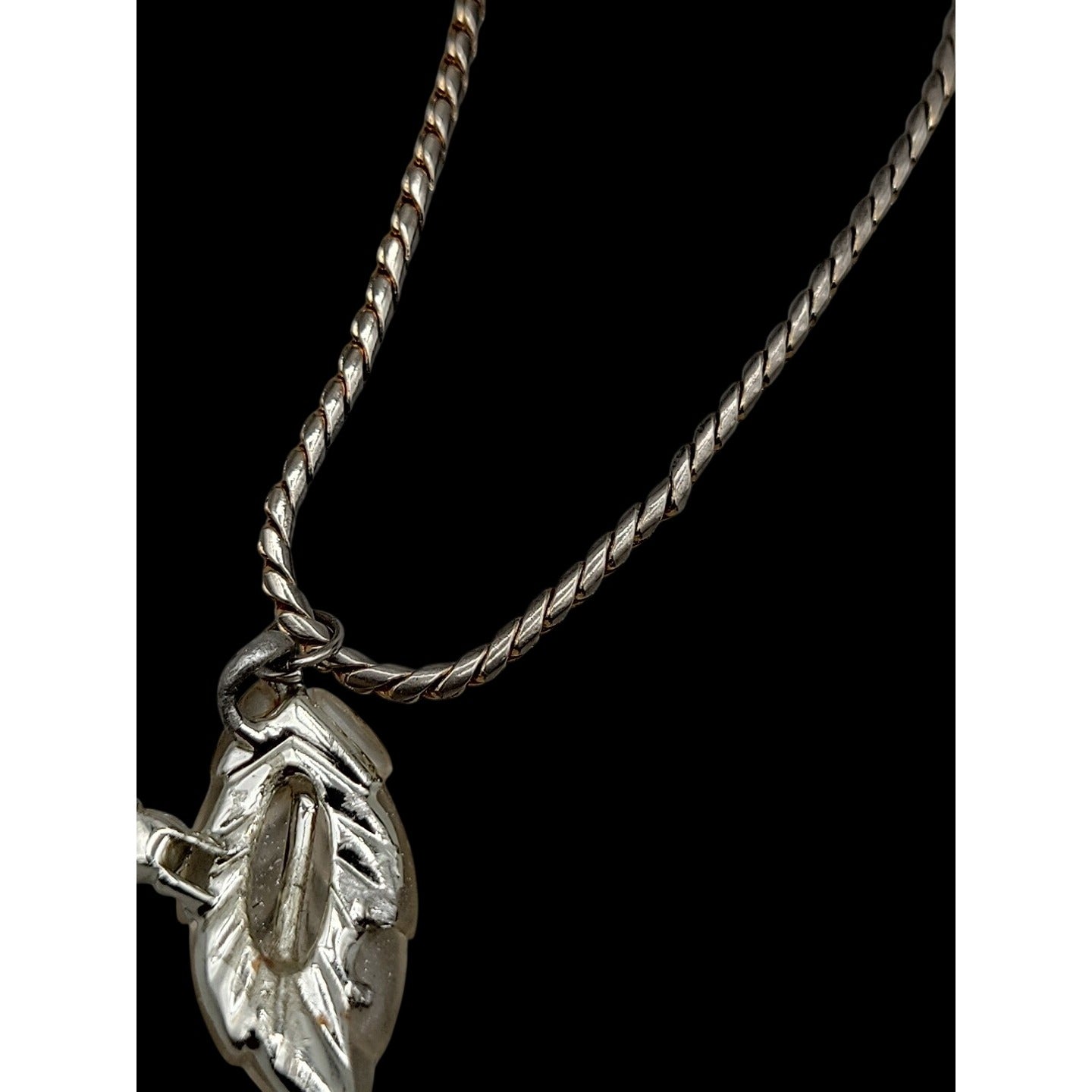 Vintage Lucite Leaf Pendant Necklace Aurora Borealis Rhinestone 17" Silver Tone