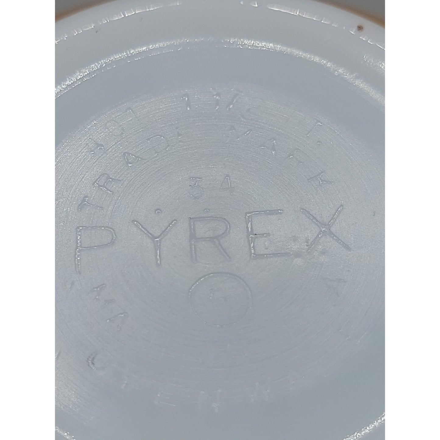 Pyrex Cinderella 407 Old Orchard Brown Nesting Bowl 1.5 PT Ovenware Vintage 1974