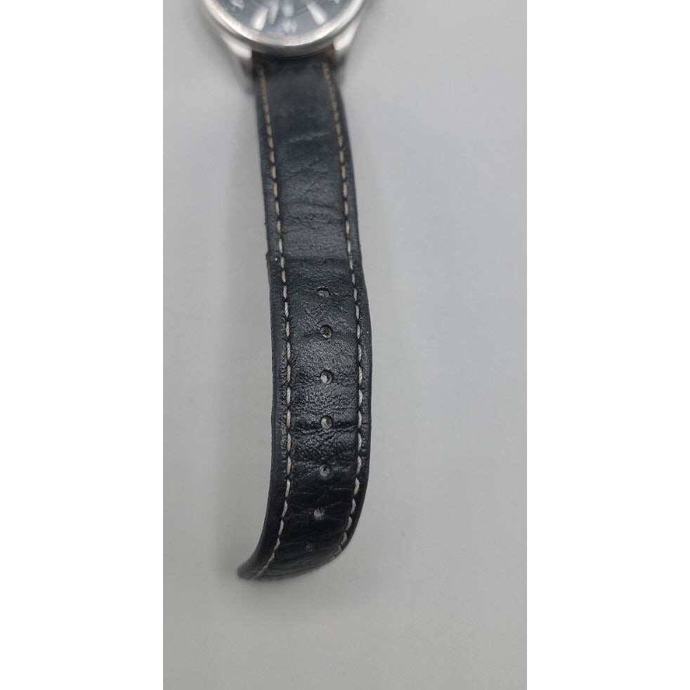 Bulova Adventurer Ladies Watch Quartz 96M110 Date Window 33mm 2011