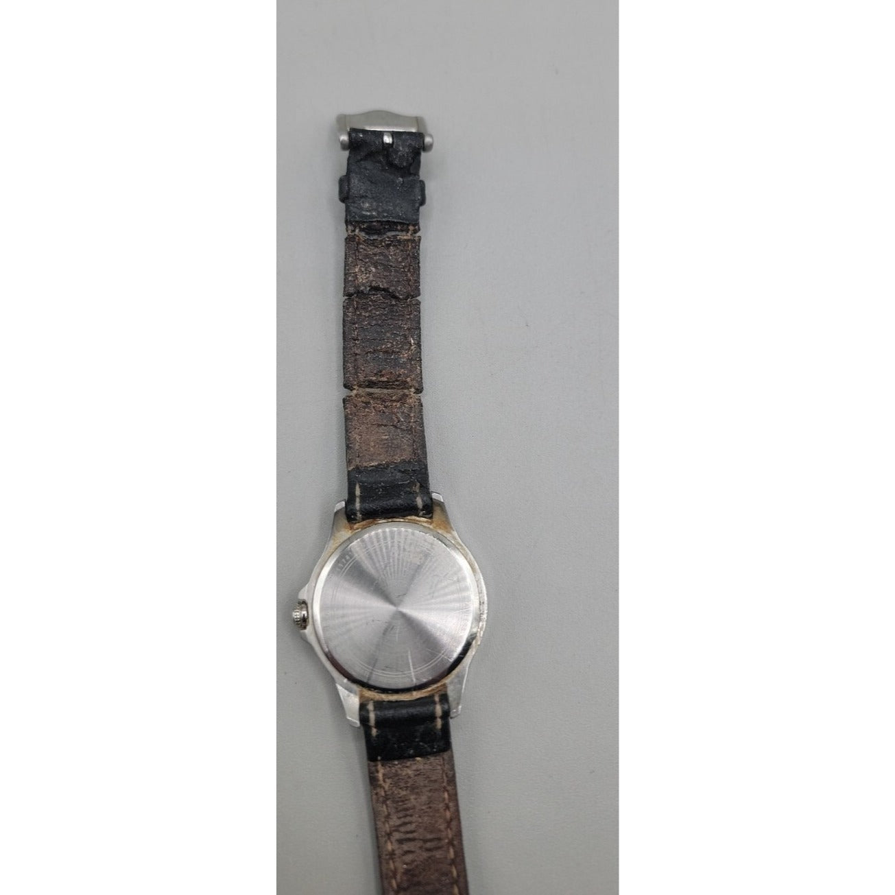 Bulova Adventurer Ladies Watch Quartz 96M110 Date Window 33mm 2011