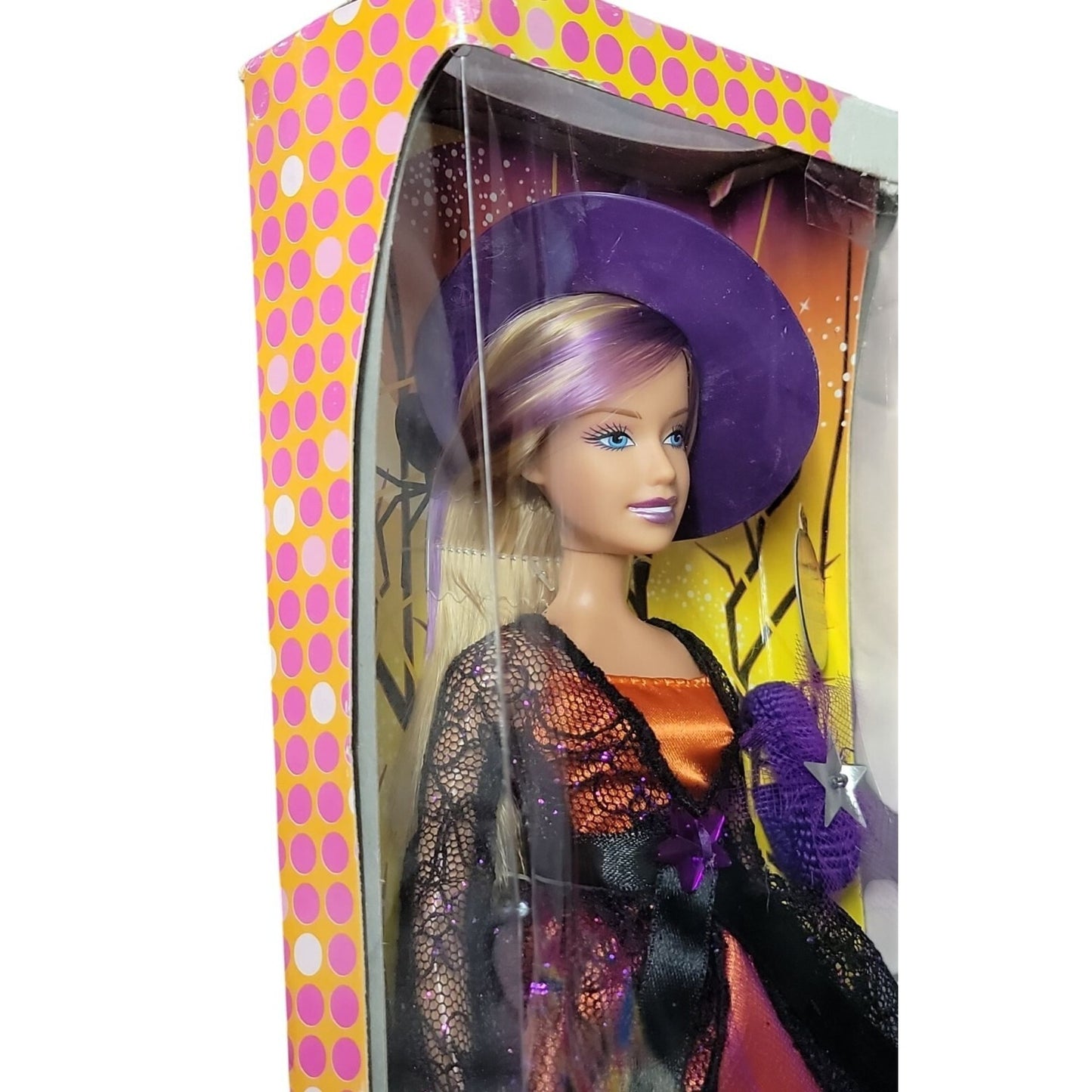 Barbie Halloween Charm Doll Multilingual 2006 Mattel #J9203 Witch Costume
