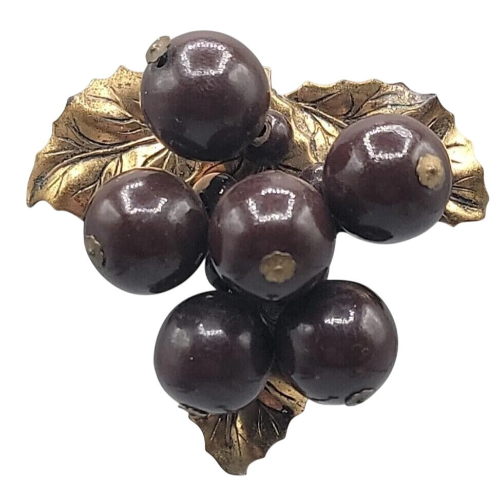 Vtg 1930s Wood Grape Cluster Fur/Dress Clip Art Deco Brass Leaf Chocolate Brown