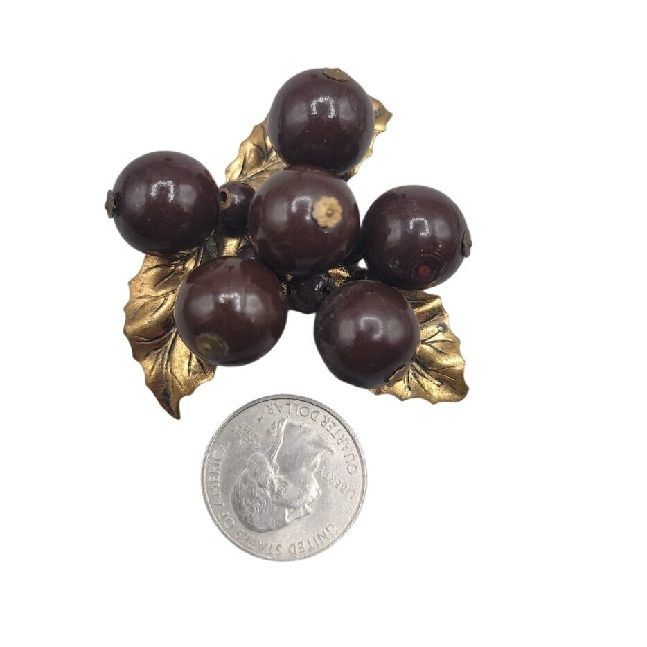 Vtg 1930s Wood Grape Cluster Fur/Dress Clip Art Deco Brass Leaf Chocolate Brown