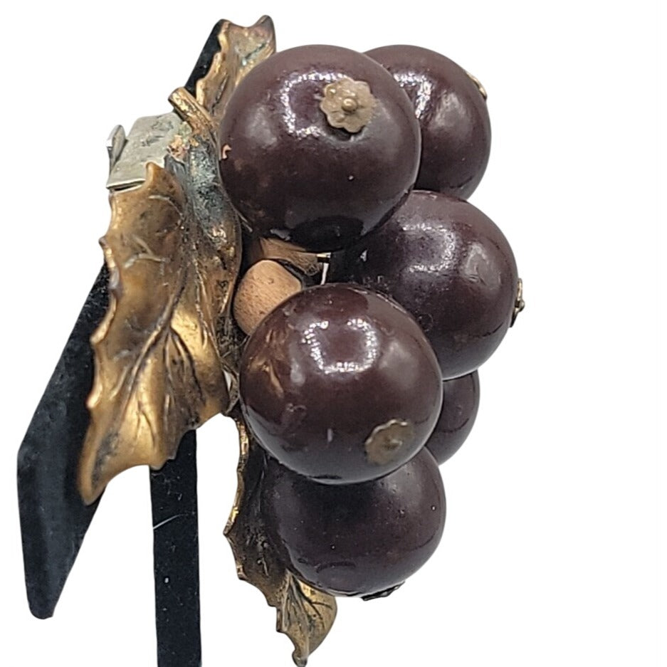Vtg 1930s Wood Grape Cluster Fur/Dress Clip Art Deco Brass Leaf Chocolate Brown