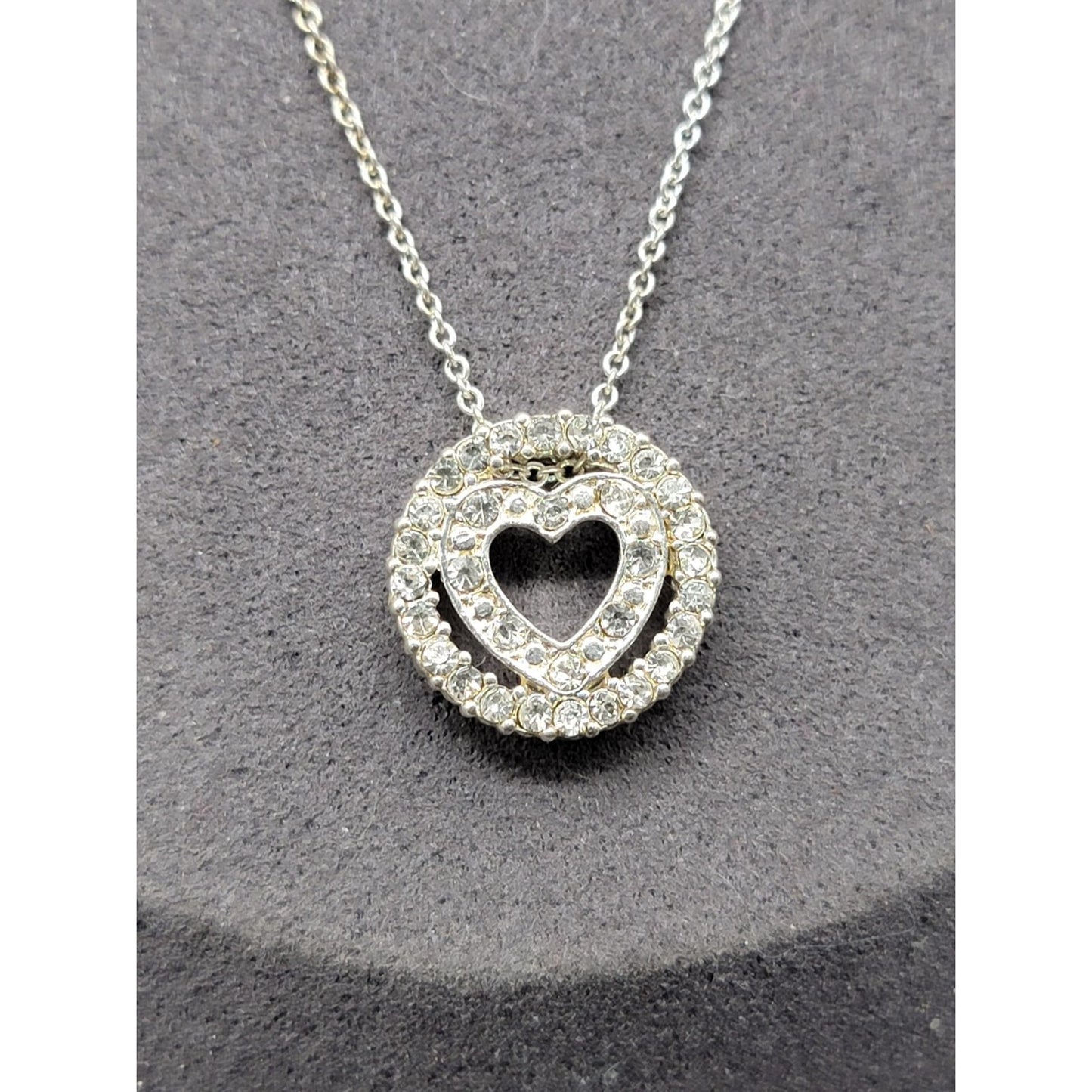 Avon NR Eternal Heart Pendant Necklace Clear Rhinestones Silver Tone Vintage 16"