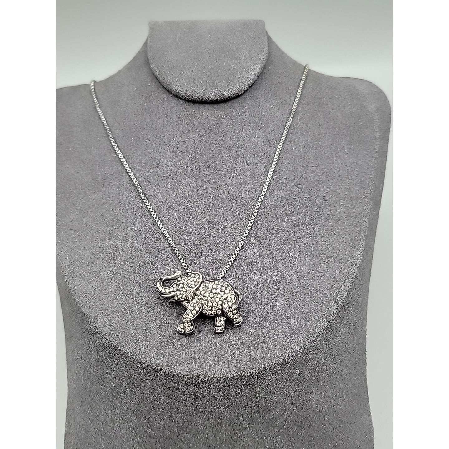 Vintage Sterling Silver AU Gray Crystal Elephant Pendant Necklace 18" 925 Chain