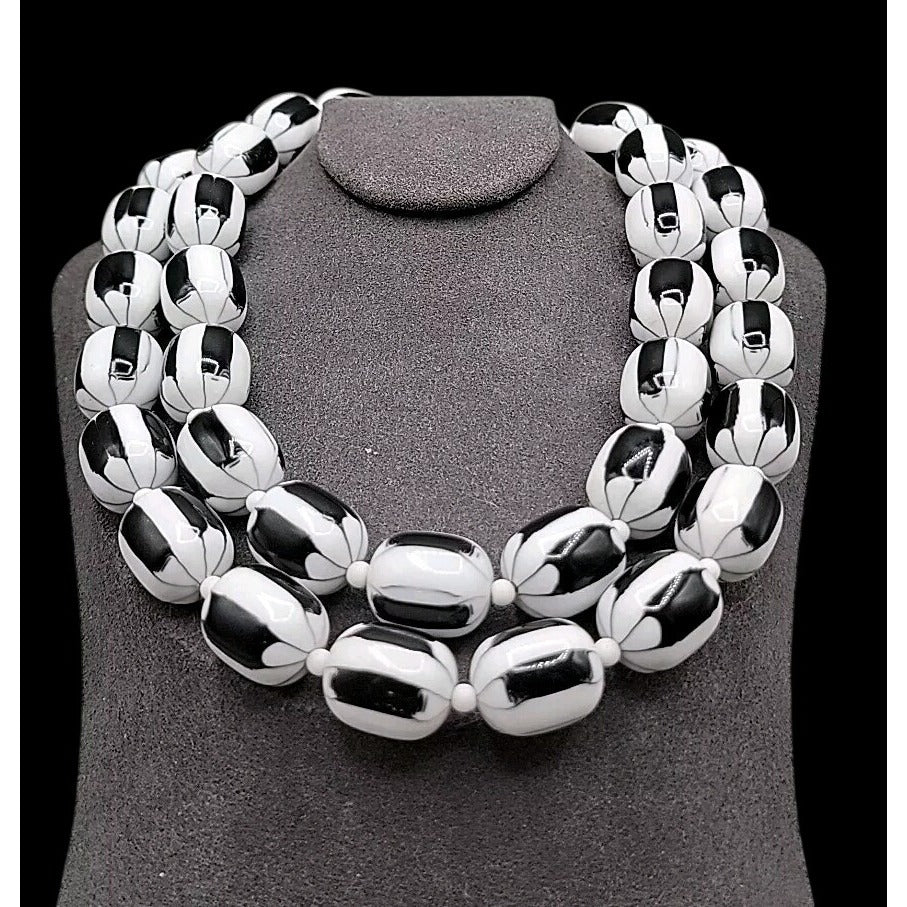 Vintage Black & White Striped Design Lucite Bead Necklace 1950s 30" Oval 13.7mm