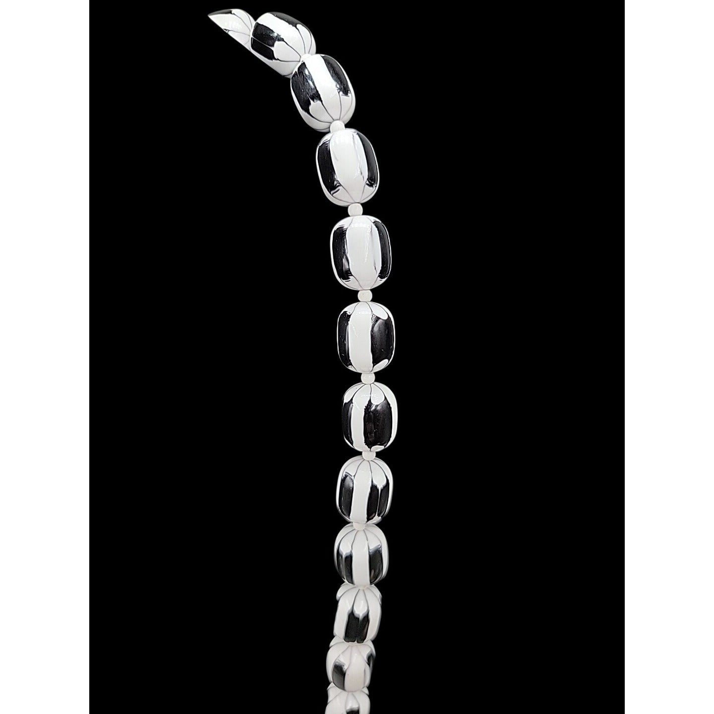 Vintage Black & White Striped Design Lucite Bead Necklace 1950s 30" Oval 13.7mm