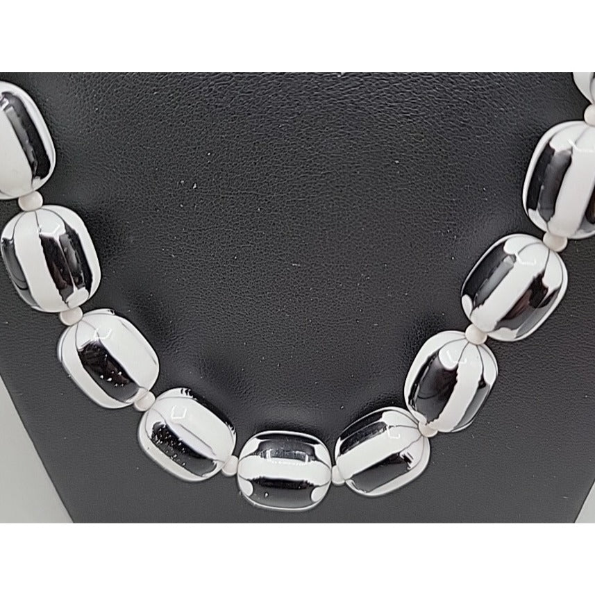 Vintage Black & White Striped Design Lucite Bead Necklace 1950s 30" Oval 13.7mm