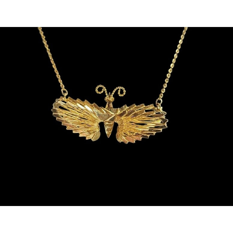 3-D Butterfly Necklace 18" Chain Ladies Gold-Tone