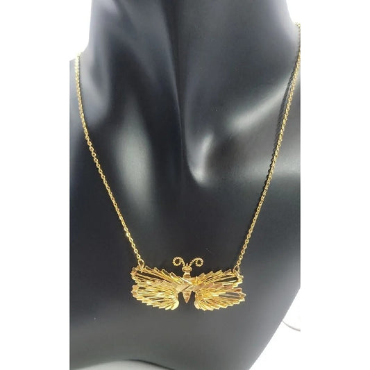 3-D Butterfly Necklace 18" Chain Ladies Gold-Tone