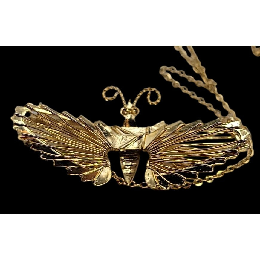 3-D Butterfly Necklace 18" Chain Ladies Gold-Tone