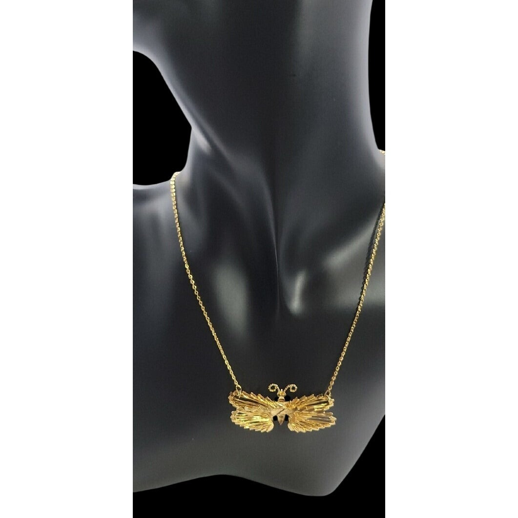 3-D Butterfly Necklace 18" Chain Ladies Gold-Tone