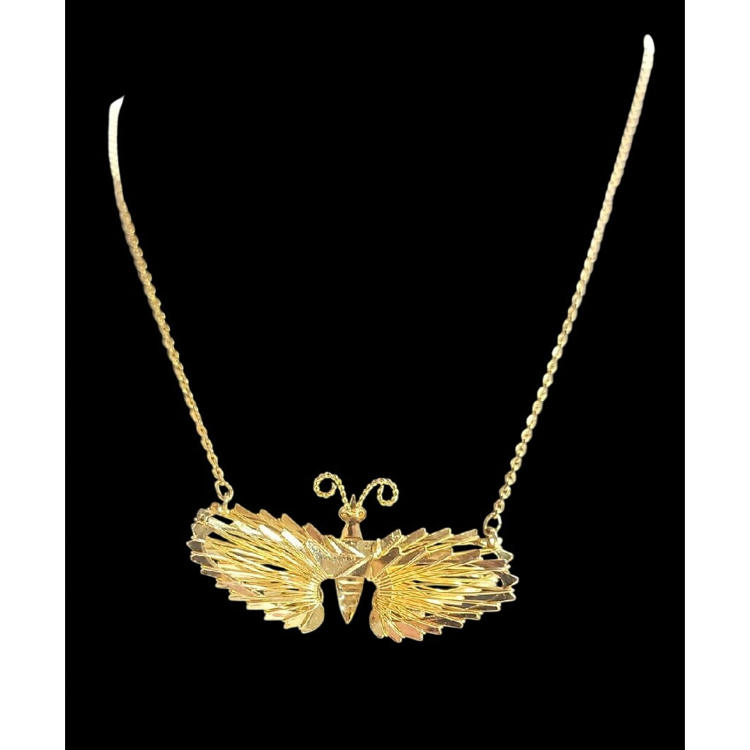 3-D Butterfly Necklace 18" Chain Ladies Gold-Tone