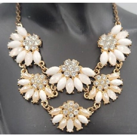 J Crew White Floral Bib Necklace Boho Style Statement 20" Necklace