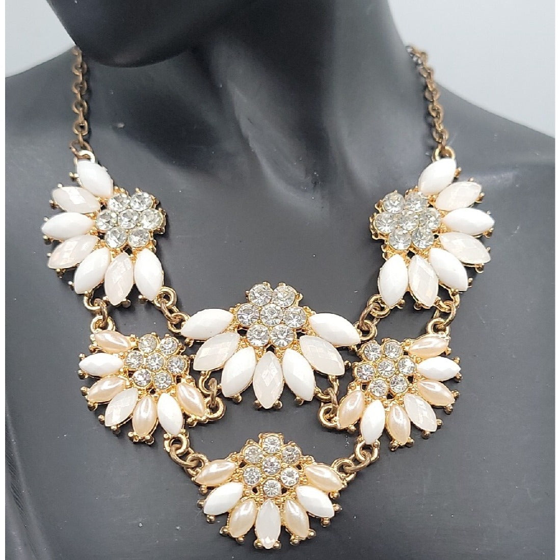 J Crew White Floral Bib Necklace Boho Style Statement 20" Necklace