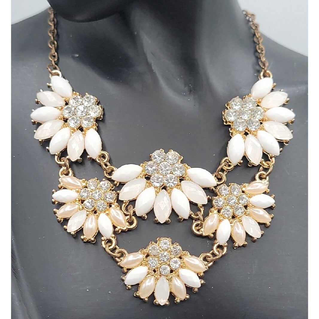 J Crew White Floral Bib Necklace Boho Style Statement 20" Necklace