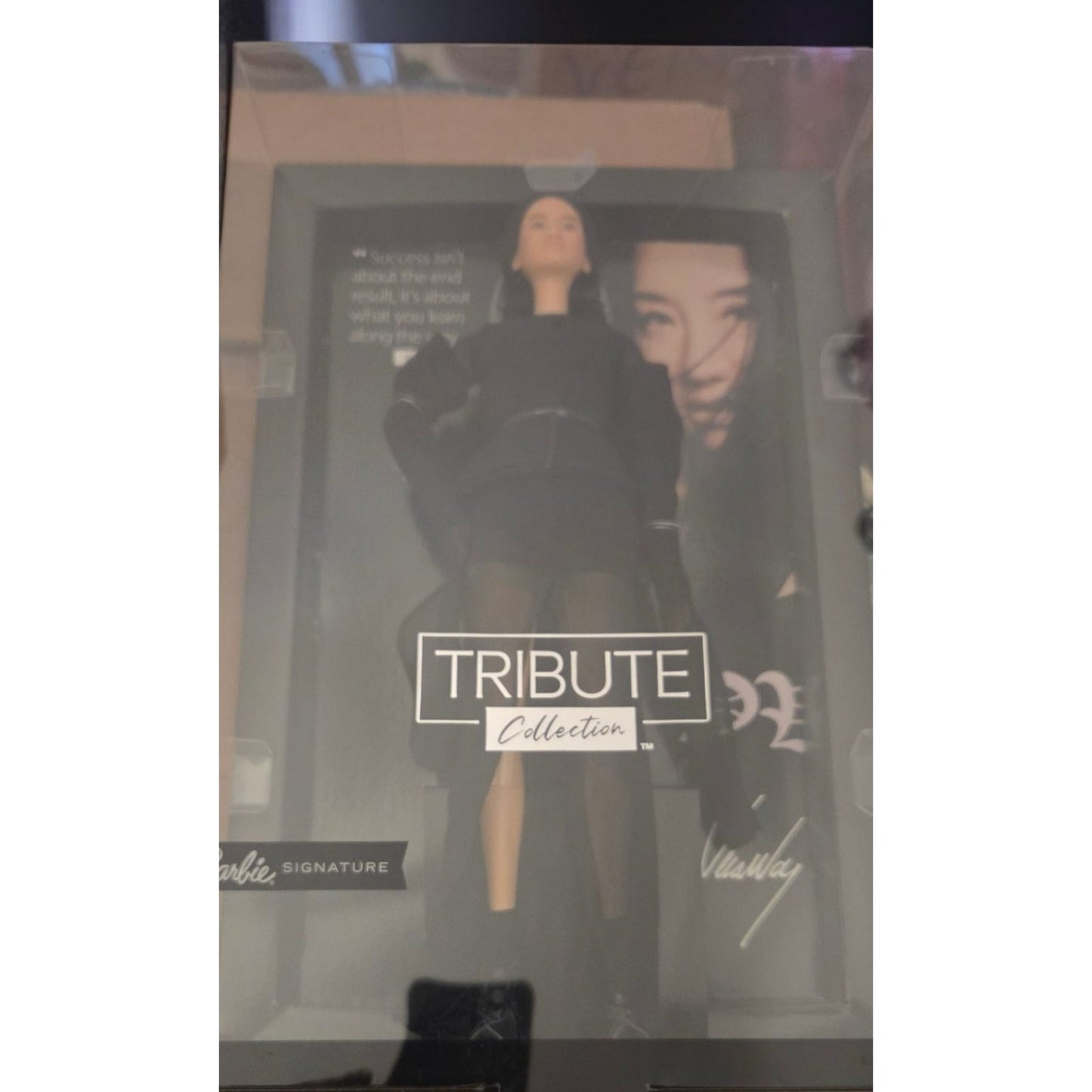 Vera Wang Barbie Doll Signature Tribute Collection 2022 Black Label w/COA