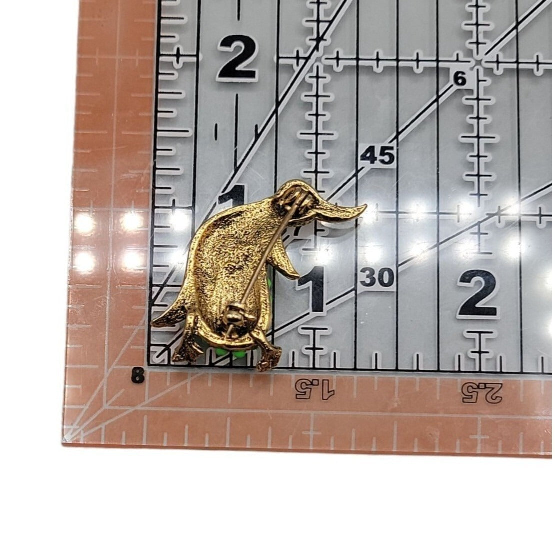 Vintage Green Belly Penguin Brooch Gold Tone Brooch Whysical Animal Fashion Pin
