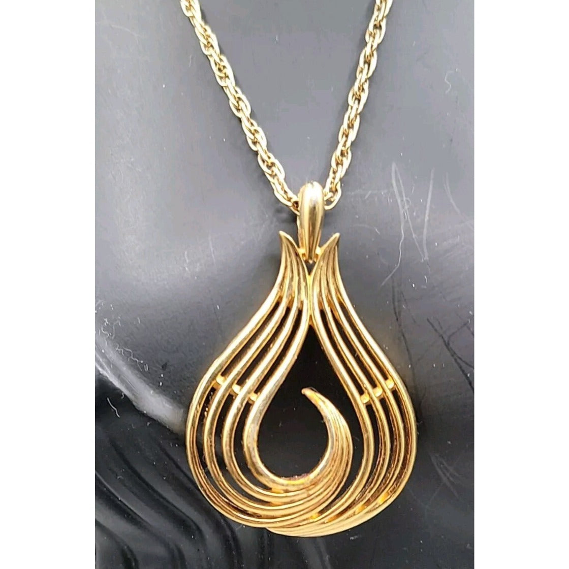 Crown Trifari Pendant Necklace 1960's Large Gold Plated Teardrop Shaped  36"