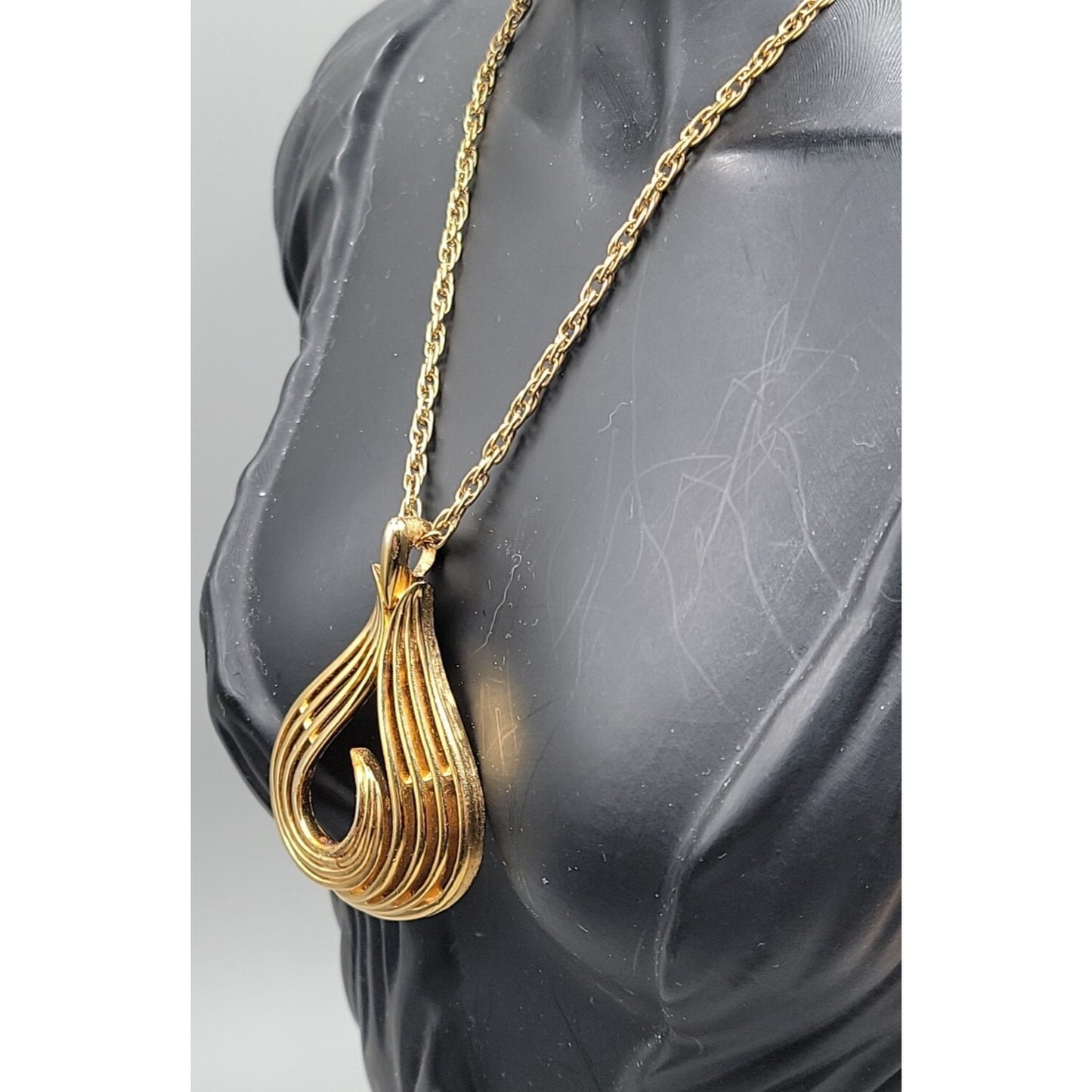 Crown Trifari Pendant Necklace 1960's Large Gold Plated Teardrop Shaped  36"