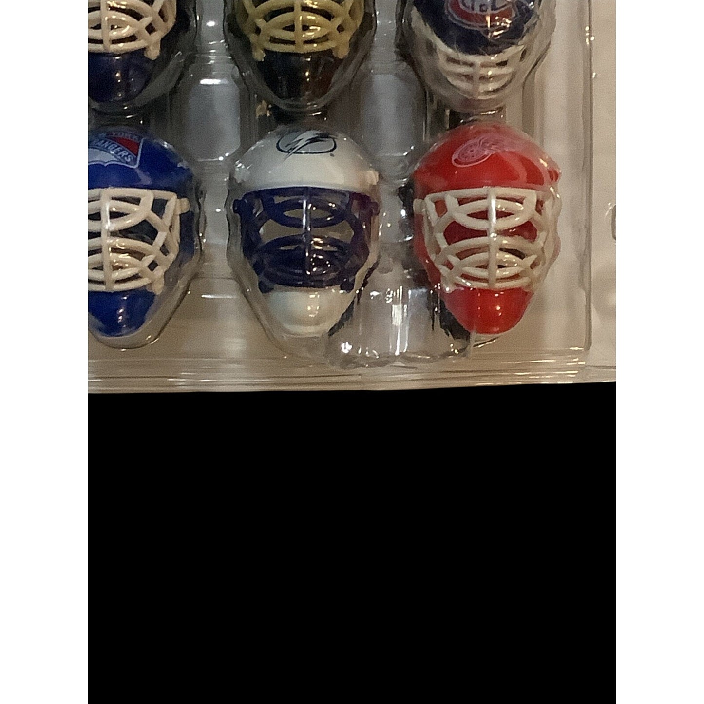 NHL Franklin Goalie Mask Tracker Set 15 Collectible Mini Helmets