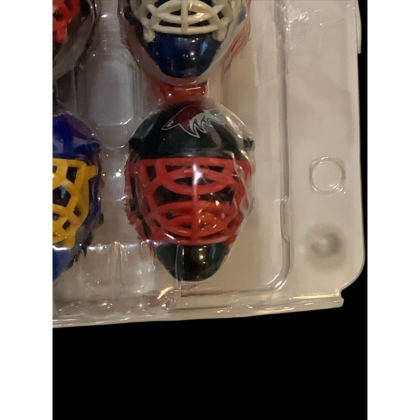 NHL Franklin Goalie Mask Tracker Set 15 Collectible Mini Helmets