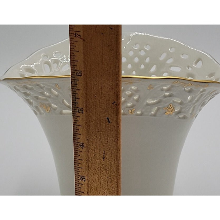 Oscar De La Renta TEAROSE Vase Reticulated Vase West Germany Fine China UH 102