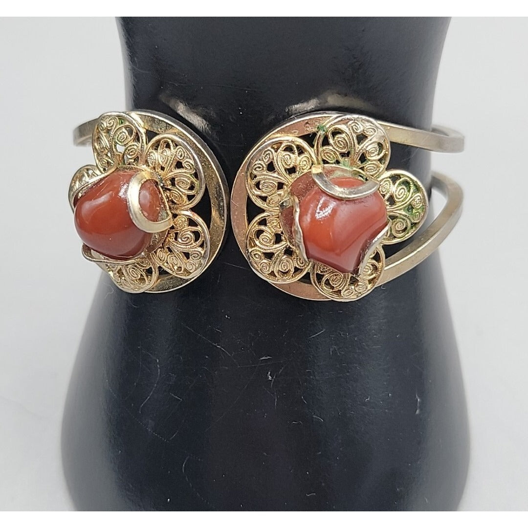 Juliana D&E Carnelian Cabochon Filigree Gold Tone Clamper Cuff Bracelet Vintage
