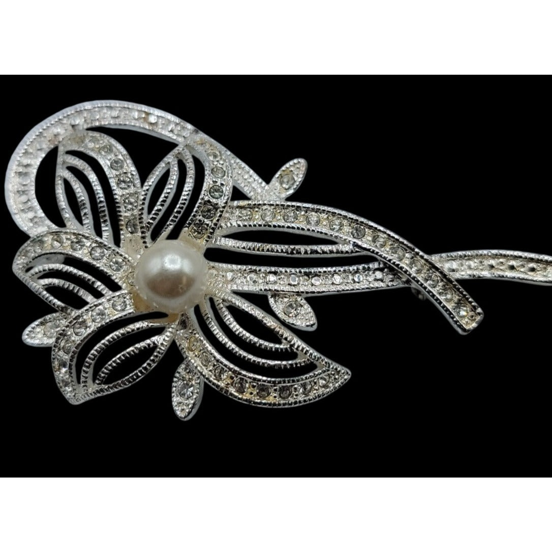 Vintage Napier Flower Brooch Pin Silver Tone Rhinestone Flower On Stem Brooch