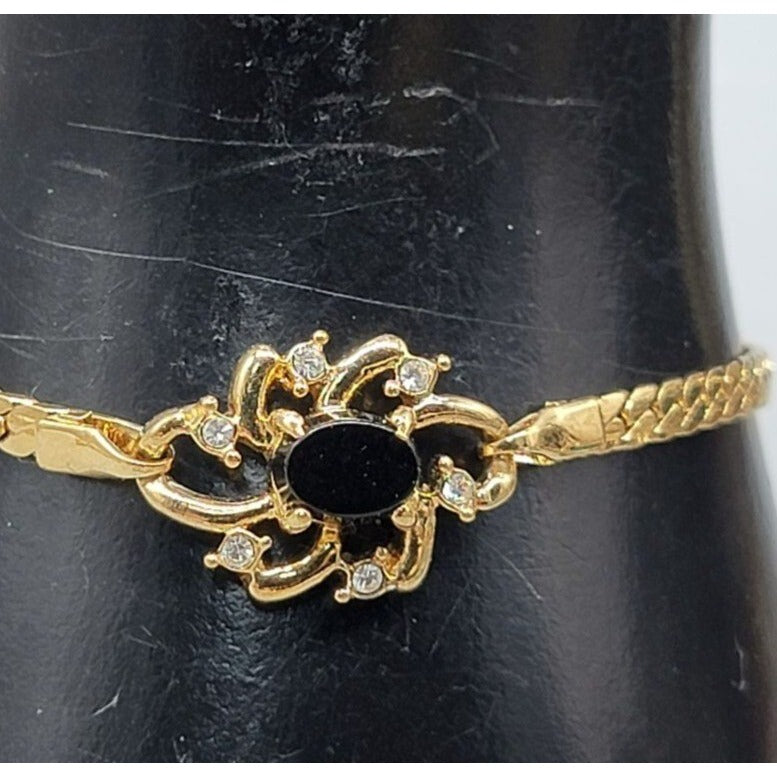 Onyx Crystal Swirl Bracelet Floating Gemstone Charm Gold Plated Chain Size 6.75"