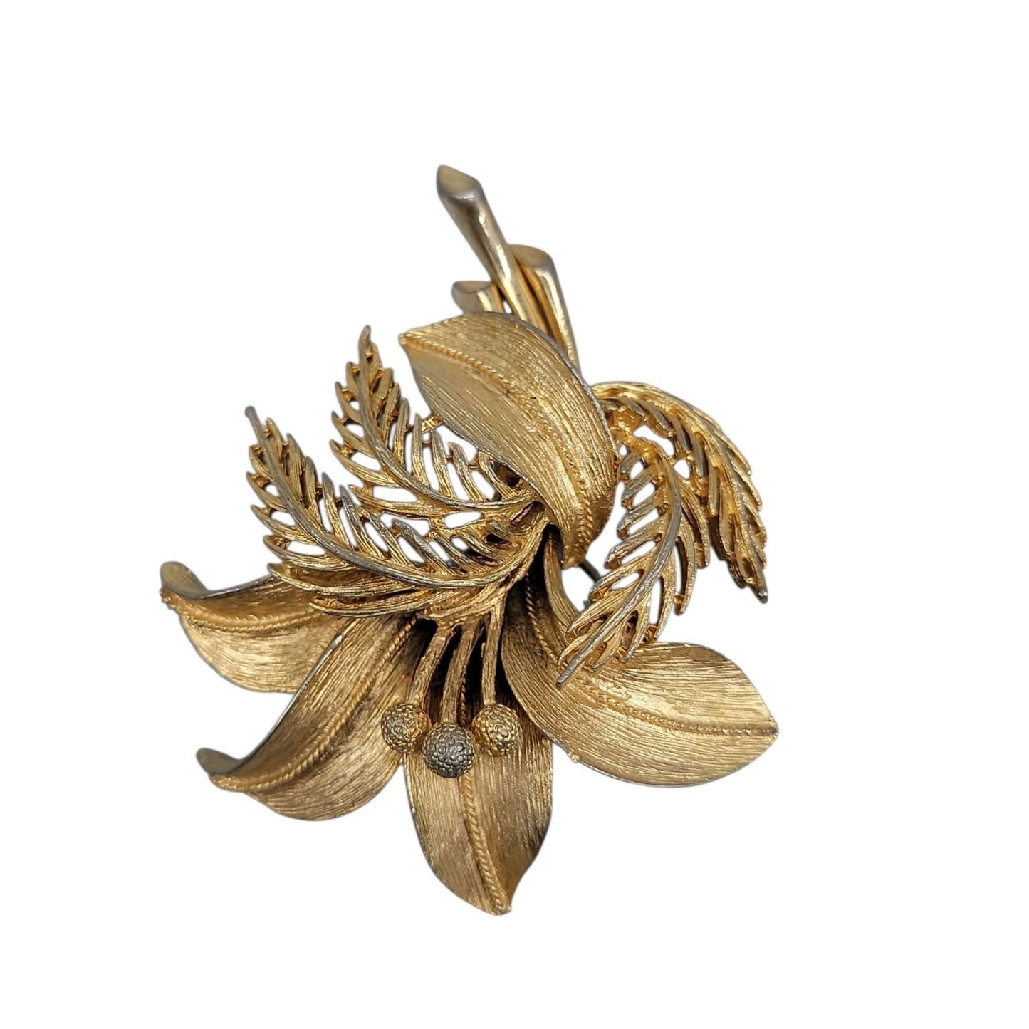 Designer Floral Lily Brooch Textured Petal/Leaf Details Elegant VTG Gold-Toned